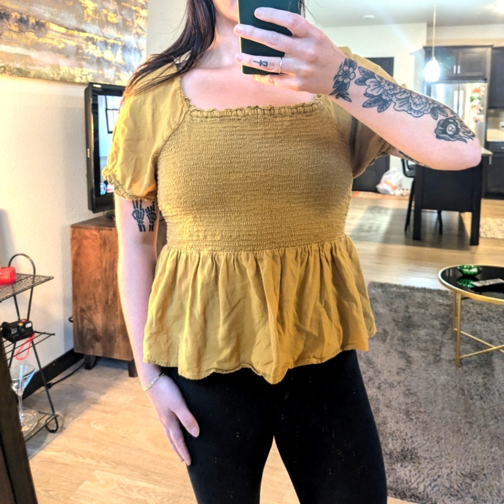 Old Navy XL Peplum Top